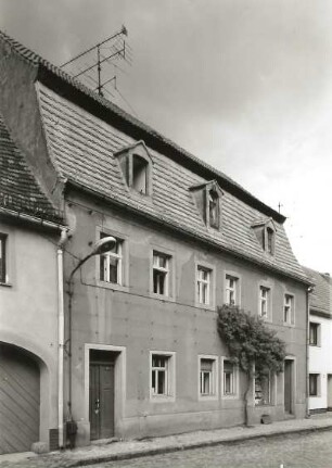Belgern, Kirchstraße 8. Wohnhaus (1751/1800). Straßenanischt
