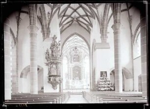 Stadtpfarrkirche; Innenraum nach Osten nach der Restaurierung