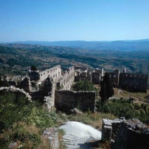 Despotenpalast, Mystras : Mystras (Mistra), Despoten-Palast, rechts Flügel um 1250, Guillaume de Villehardouin, links Erweiterung des Kantakuzenen, um 1380