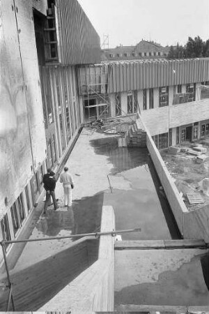Neubau des Badischen Staatstheaters am Ettlinger Tor