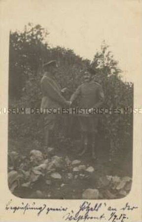 Begrüßung zweier Soldaten an der Westfront