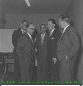 Besuch von Dr. Siegfried Balke (Bundesminister für Atomkernenergie und Wasserwirtschaft (BMAtW)) am Kernforschungszentrum Karlsruhe (KfK)