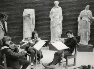 Klass. Musik einer Schülergruppe im Museum von Selcuk