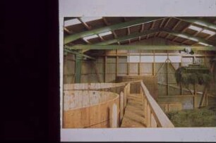 Fotografie: Betriebsgebäude, Greiferhalle, Greiferanlage