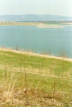 Pirna-Birkwitz-Pratzschwitz. Kies- und Badesee Birkwitz, aufgenommen April 1993