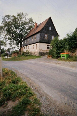 Pfarrhaus, gleichzeitig ehemals Pfarrschule