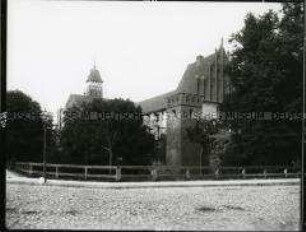 Nordseite des Mittelschlosses der Marienburg mit linkem Giebel