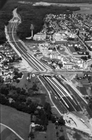 Freiburg: Westrandstraße, Paduaallee, von Süden, vor Fertigstellung