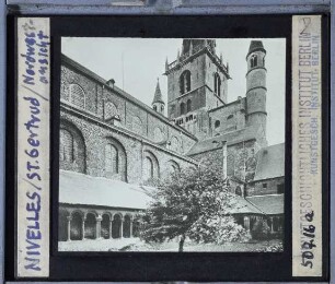 Nivelles, St. Gertrud : Nordwest-Ansicht