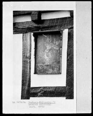 Mit Wappen bemalte Holztafel