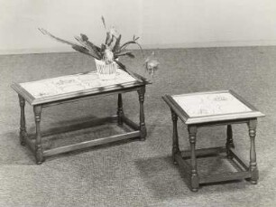 Blumenbank : Zwei Blumenbänke (1982; VEB Kleinmöbel Olbernhau)