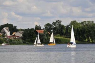 Touristisches Zentrum in Masuren : Die Stadt ist der touristische Mittelpunkt Masurens mit moderner Infrastruktur im Zentrum. Aufgenommen am 11. Juli 2009 in Mikolajki (Nikolaiken)
