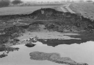 Durchbruch wegen Hochwasser am Rhein 1955