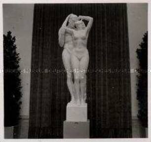 München, Bildhauer Professor Josef Thorak, Kunstausstellung, Figur "Zwei Menschen"