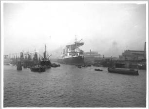 Schiffswerft Blohm und Voss : Hamburg. Schiffswerft Blohm und Voss (gegründet 5. April 1877)