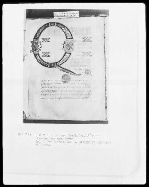 Evangeliar aus Prüm — Initialseite Q(uoniam quidam), Folio 117verso