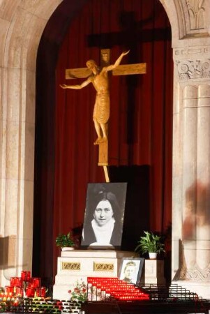 Frankreich. Basse Normandie. Calvados. Lisieux. Basilique Sainte Therese. Innen