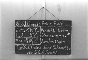 Insel Hiddensee - Schild am Strand : Schild am Strand in Kloster, aufgenommen auf der Insel Hiddensee