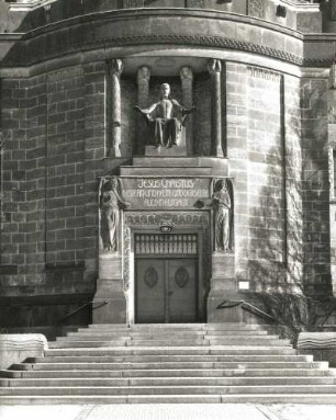 Dresden-Strehlen. Christuskirche. 1903/05; R. Schilling, J. Gräbner. Hauptportal
