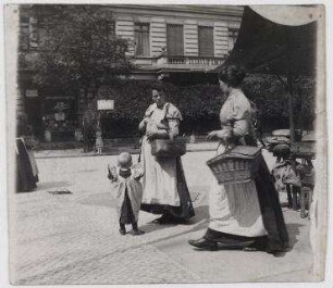 Ohne Titel (Friedrich-Karl-Platz, Nordwestseite)