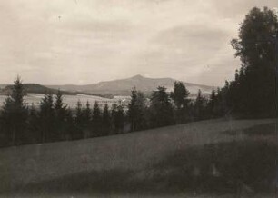Reichenberg (Liberec). Jeschken (Ještěd) von Westen