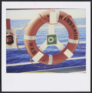 Rettungsring des Kreuzfahrtschiffes „Hanseatic“