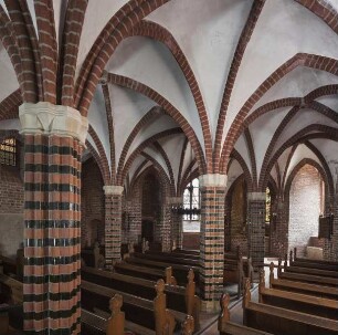 Evangelische Michaeliskirche & Ehemalige Benediktinerabteikirche Sankt Maria und Michael — Unterkirche
