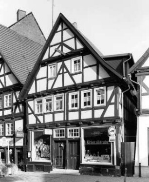 Doppelhaus (Fachwerkwohnhaus); Alsfeld, Mainzer Tor 8, Mainzer Tor 10