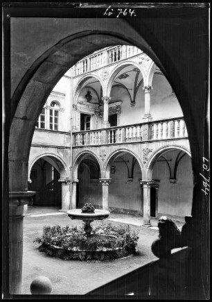Österreich, Spittal an der Drau. Schloss Porcia. Arkadenhof