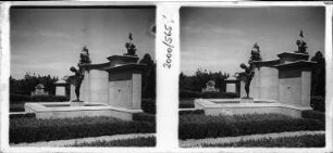 Grabmal auf dem Hauptfriedhof in Freiburg