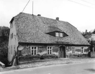 Bautzen, Seidauer Straße 50. Wohnhaus (A. 19. Jh.). Straßenansicht