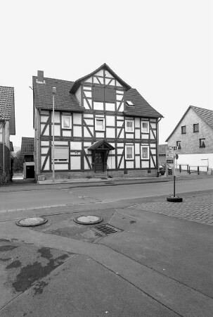 Ehem. Schule; Nieste, Witzenhäuser Straße 6