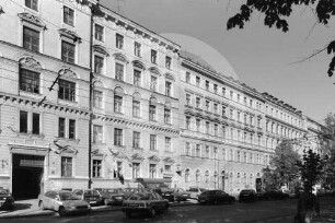 Wohnhäuser Raiņa bulvāris (Thronfolgerboulevard) in Riga