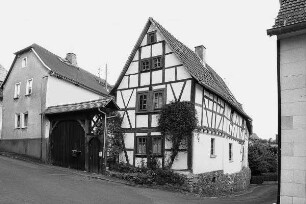 Hofanlage; Grävenwiesbach, Zingelstraße 2