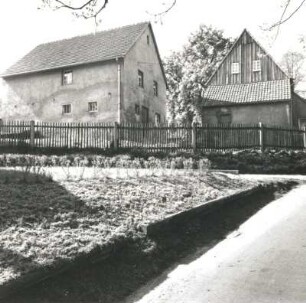 Colditz-Hohnbach, Teichweg 5. Bauernhof (18. Jh. begonnen). Straßenansicht