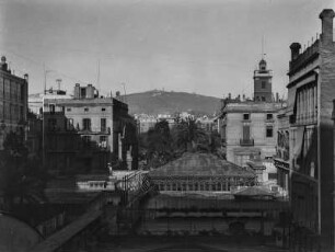 Der Tibidabo : Blick vom Hotel de Colón auf den Hausberg Tibidabo