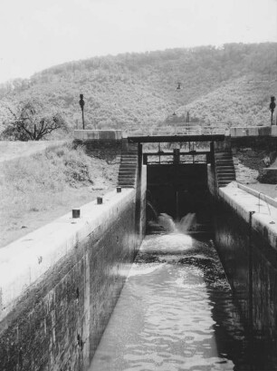Oberhaupt der Schleuse Ahl/Lahn