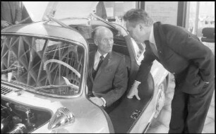 Freiburg: Mercedes Benz, Oberbürgermeister Keidel im Mercedes 300 SL