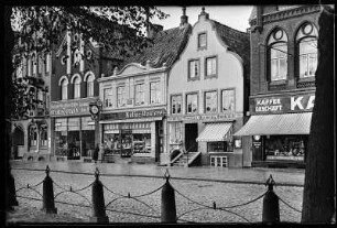 Husum. Ladenzeile, Kaffee-Rösterei, Theodor Storm Geburtshaus