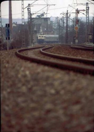 Ditzingen Lok 141 307 Nahverkehrszug S-WeilderStadt Bnb-Wagen