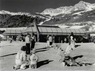 Familien mit Kindern im Skigebiet von San Pellegrino