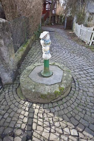 Brunnenfragment; Allendorf / Lumda, Rosenstraße