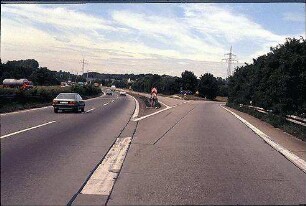 Ausfahrt Nord von Hauptfahrbahn Nord (Heidelberg Richtung Basel)