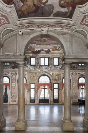 Palazzo Zenobio ai Carmini — Salone