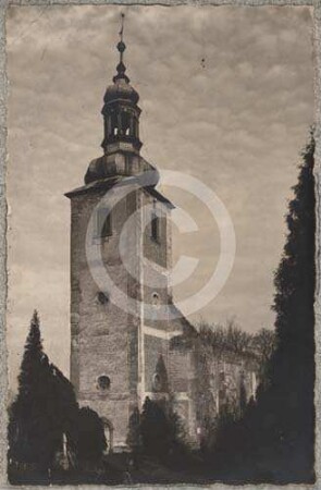 Turm der Kirchenruine Neukirch