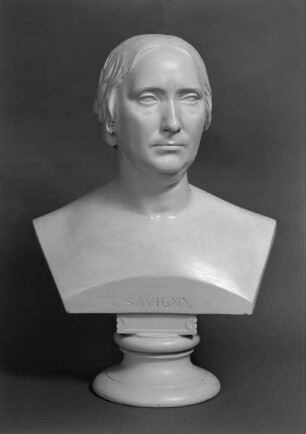 Büste des Friedrich Carl von Savigny