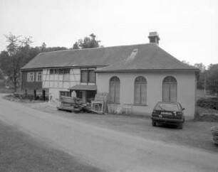 Schöneck-Eschenbach, Gunzener Straße 1. Wohnstallhaus (1801/1850). Hofansicht