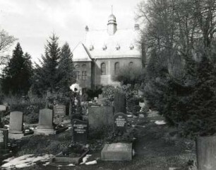 Mylau. Friedhof. Blick nach Westen gegen Kirche