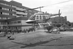 Inbetriebnahme des Rettungshubschraubers "Long Ranger" der Björn-Steiger-Stiftung