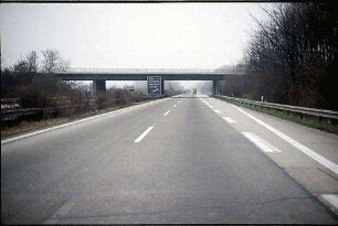 Hauptfahrbahn West (Karlsruhe Richtung Basel): Brücke von Norden